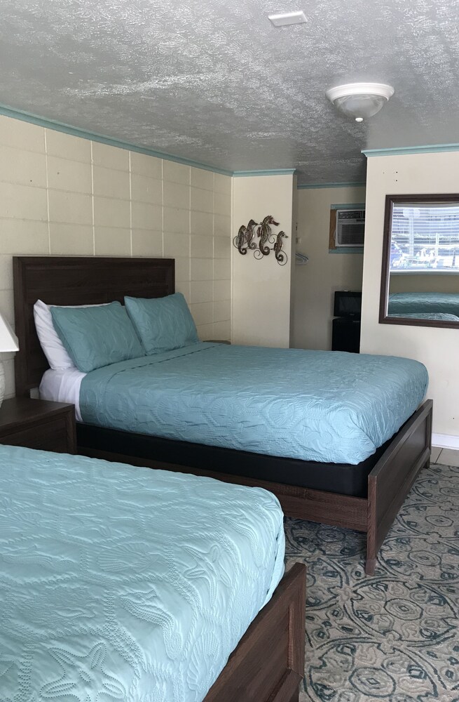 The Surf Beach Motel - photo 19