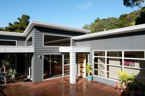 By the Park B & B — 4-Star Luxury Hotel in Whangarei, New Zealand