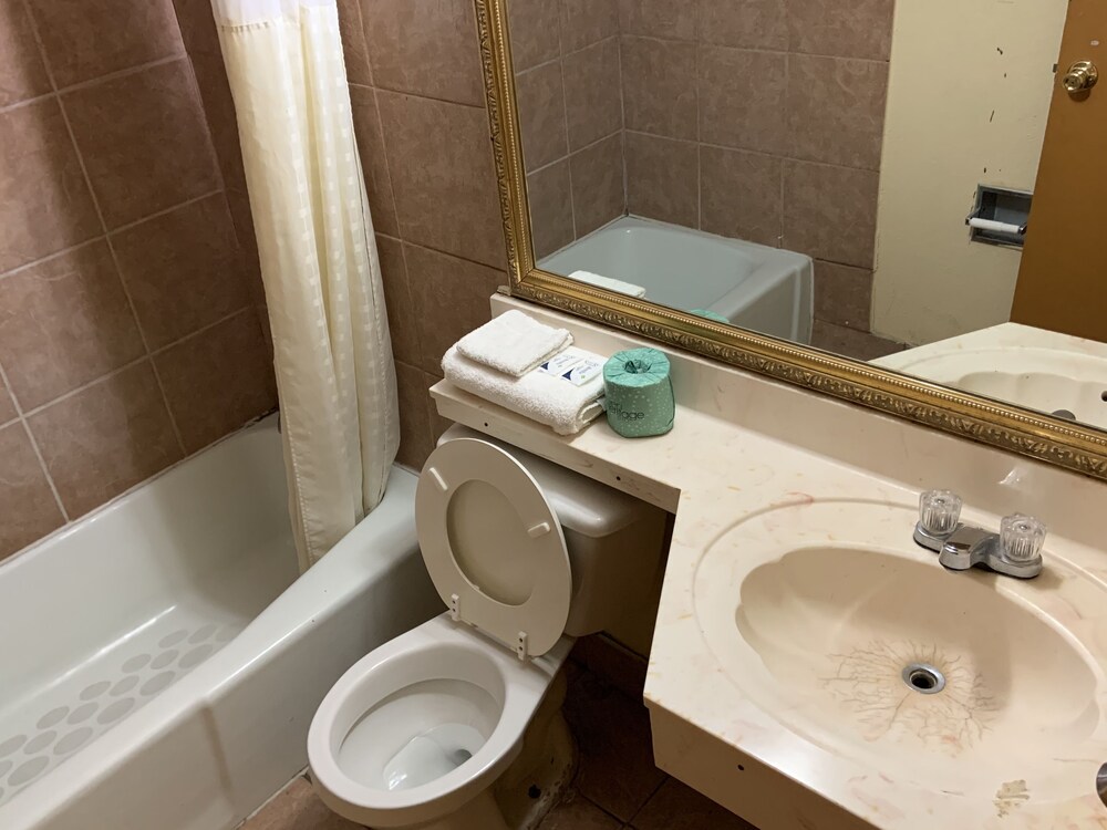 Real Value Inn - photo 15
