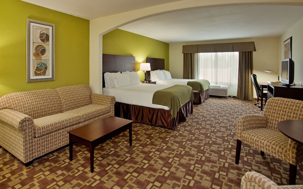 Holiday Inn Express Hotel & Stes Kansas City Sports Complex by IHG - photo 18