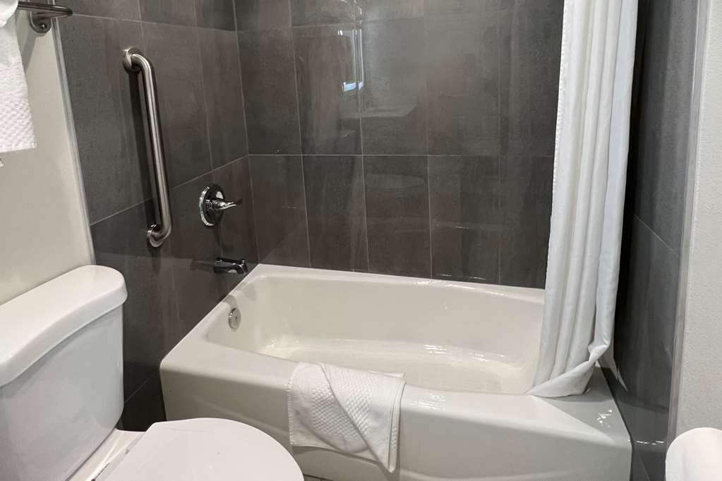 Quality Inn Tracy I 205 - photo 10