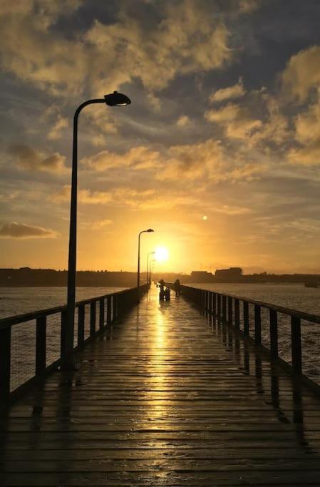 Dexters Den Sea views yards from Beach in Amble, United Kingdom