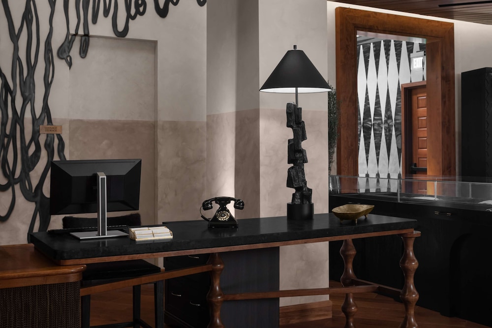 Hotel Fraye Nashville Curio Collection by Hilton - photo 8