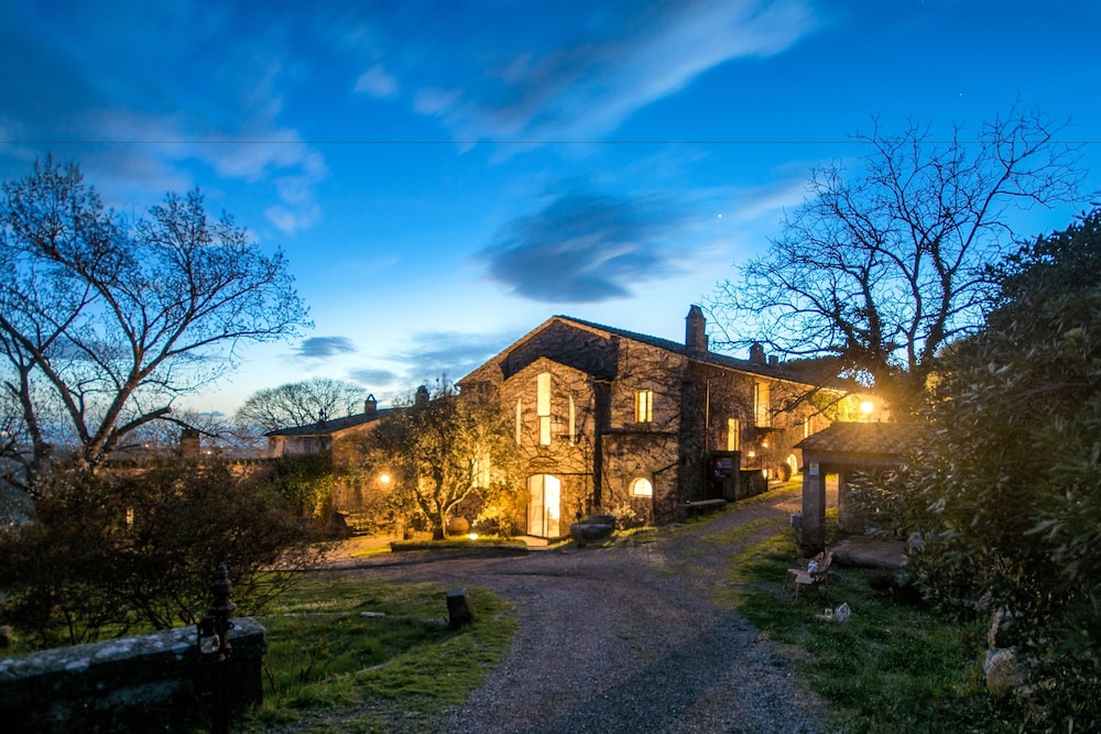 Pieve Di Caminino Historic Farm — Roccastrada
