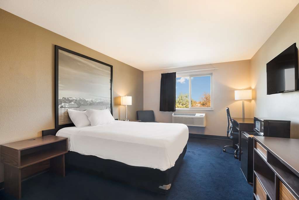 Americas Best Value Inn Sparks - photo 9