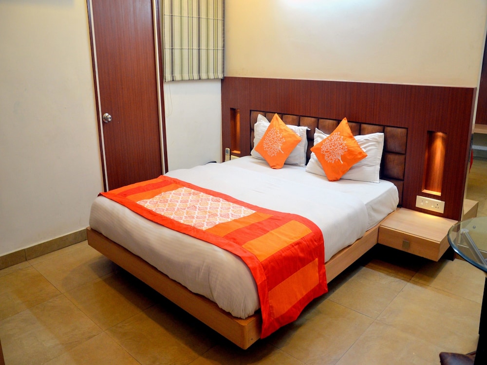 Hotel Vaani Continental in Kanpur, India