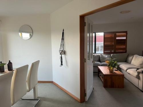 Private Room by the Beach - last minute hotel in Unknown City