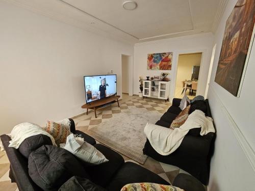Riyadh King Faisal District Apartment — 4-Star Luxury Hotel in Riyadh, Saudi Arabia