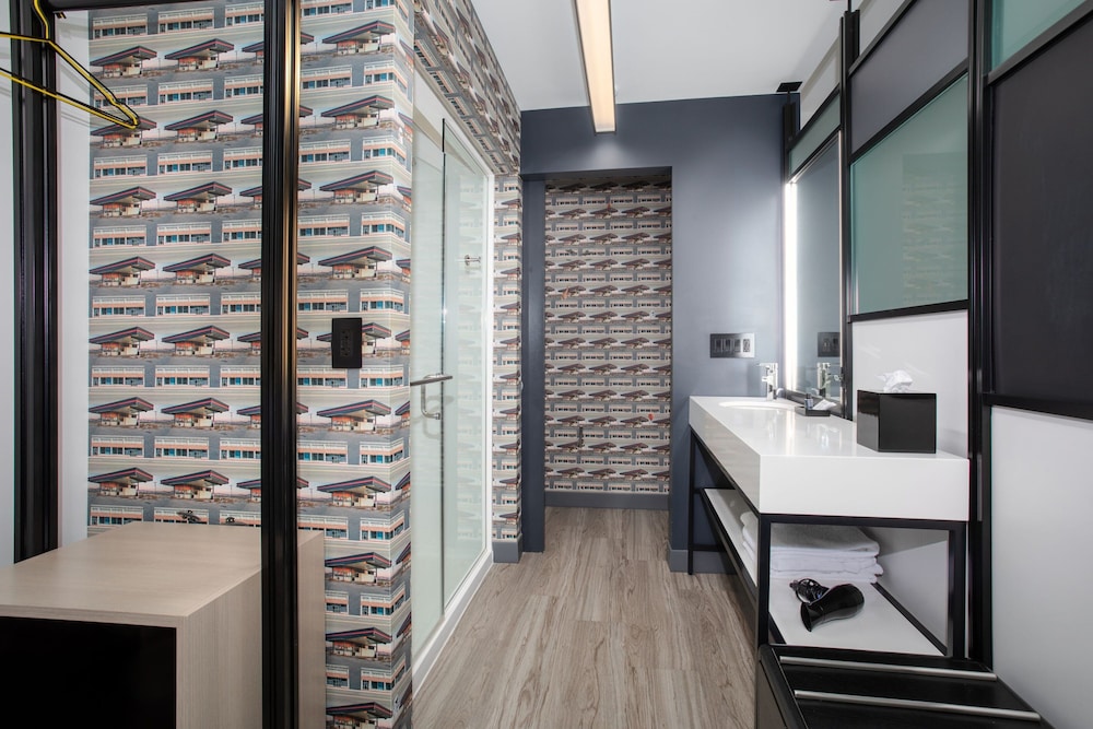 Aloft Omaha Aksarben Village - photo 16