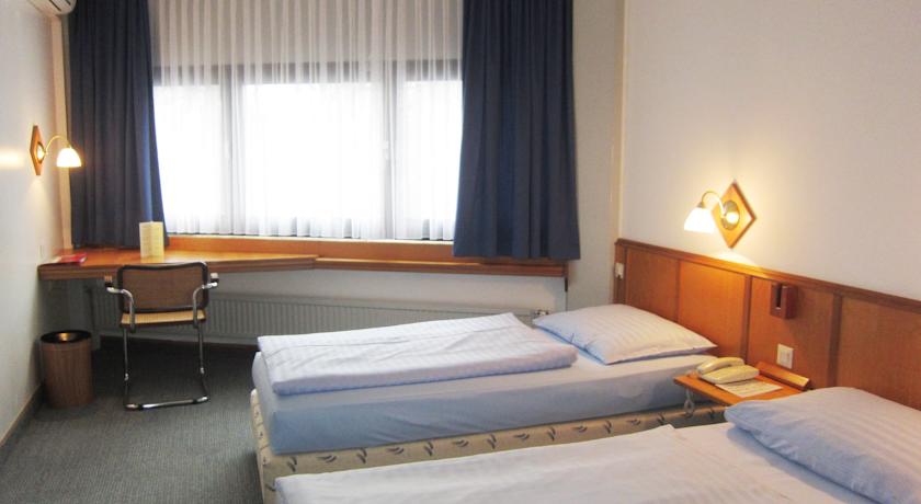 Hotel Corvinus — Wiener Neustadt — photo 3