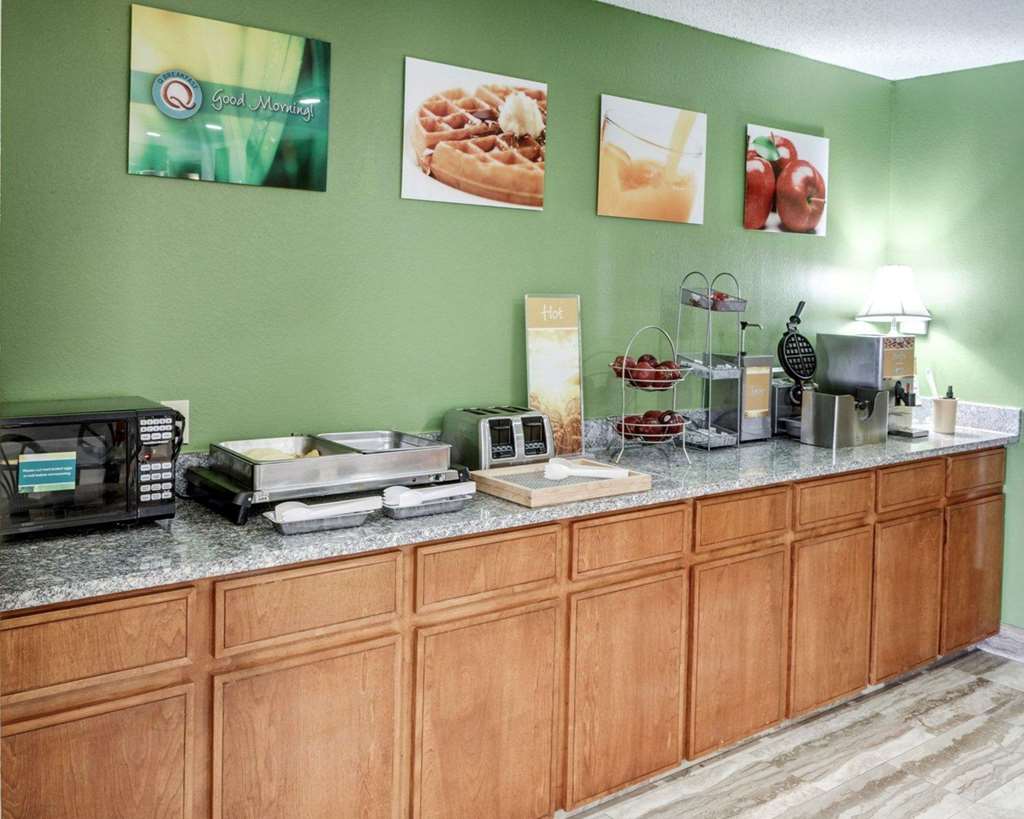 Quality Suites Baton Rouge East Denham Springs - photo 65