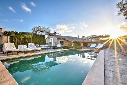 Villa Can Pulit by Slow Villas — 4-Star Luxury Hotel in Selva, Spain