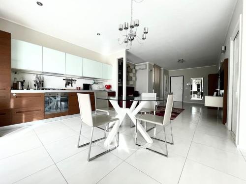 OxHome Gallipoli modern apartment — 4-Star Luxury Hotel in Gallipoli, Italy