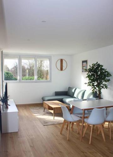 Apptartement Neuf Situation Ideale Balneo Parking in Merignac, France