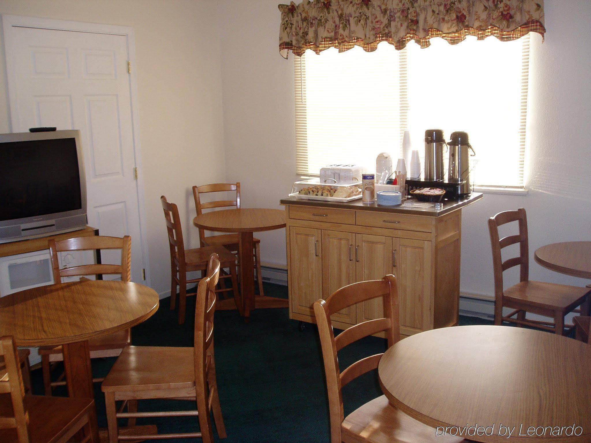Coastal Inn by OYO Lincoln City Oregon Coast Hwy - featured photo