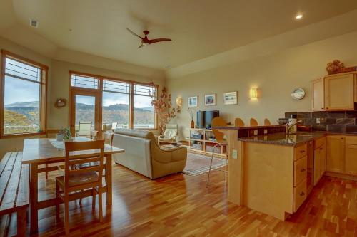 Three Rivers 30 day minimum - carbon neutral hotel in Hood River