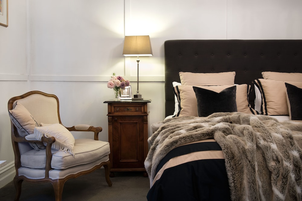 Little Wombat — 4-Star Luxury Hotel in Daylesford, Australia