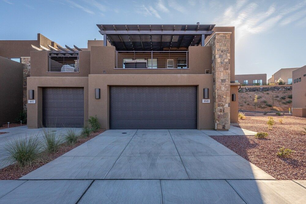 Oasis By The Pool — Saint George