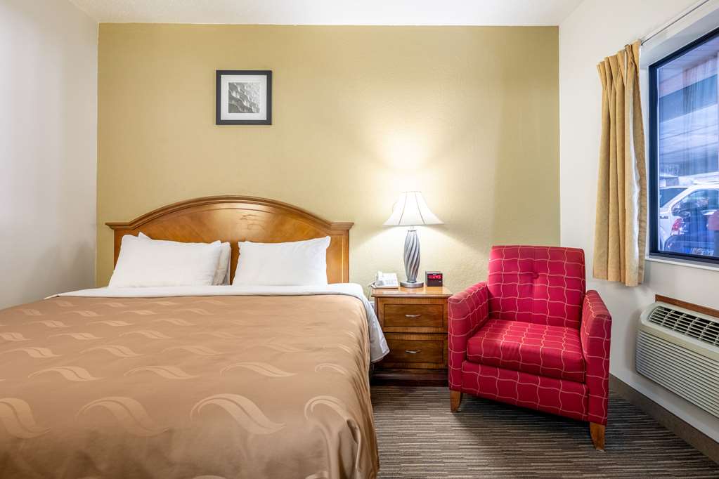 Quality Inn Keystone near Mount Rushmore - photo 8