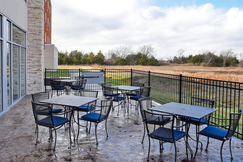 Holiday Inn Express & Suites Ottawa by IHG - photo 30