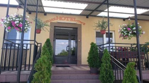 Usługi Hotelowe Modlin Airport — hotel in Nowy Dwor Mazowiecki