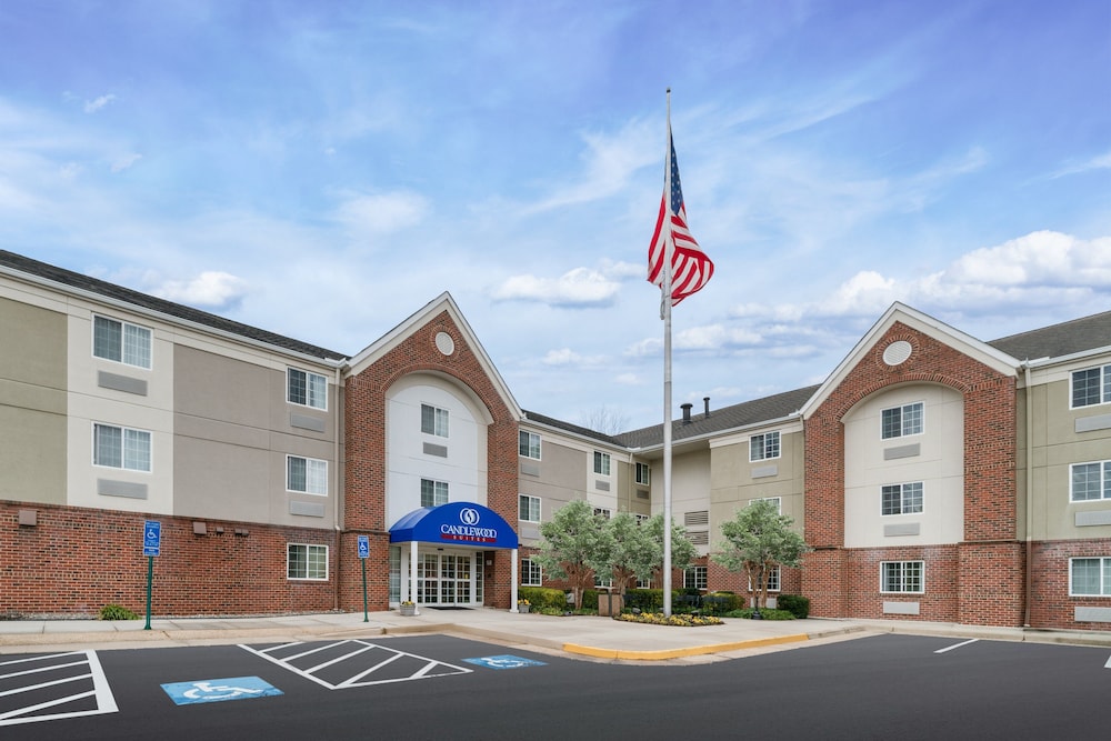 Candlewood Suites Washington Fairfax by IHG - photo 2