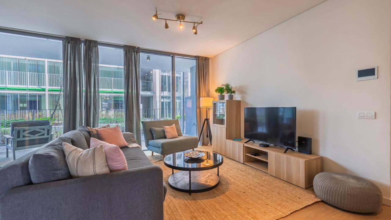 Modern 2BDR Apartment with Garage by LovelyStay — 4-Star Luxury Hotel in Lisbon, Portugal
