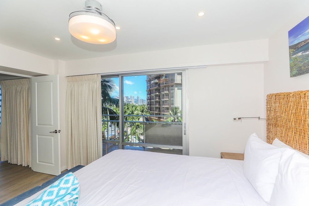 Fully Furnished Ilikai Tower 525 Condo With Free Wifi Near Best Waikiki Beaches by RedAwning - photo 6