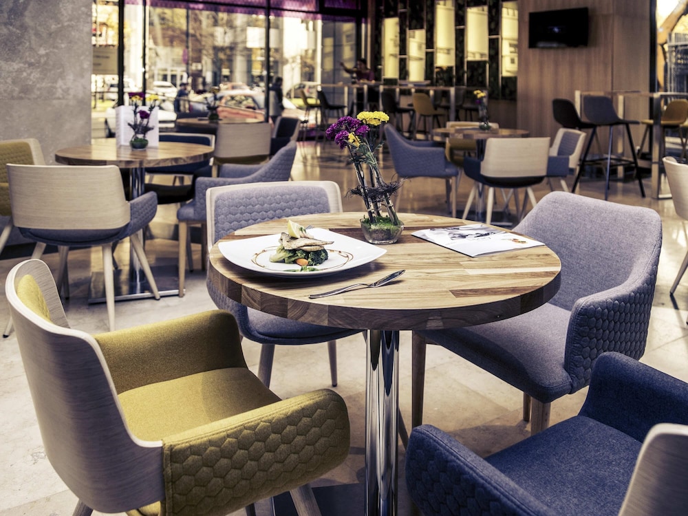 מזון ומשקאות