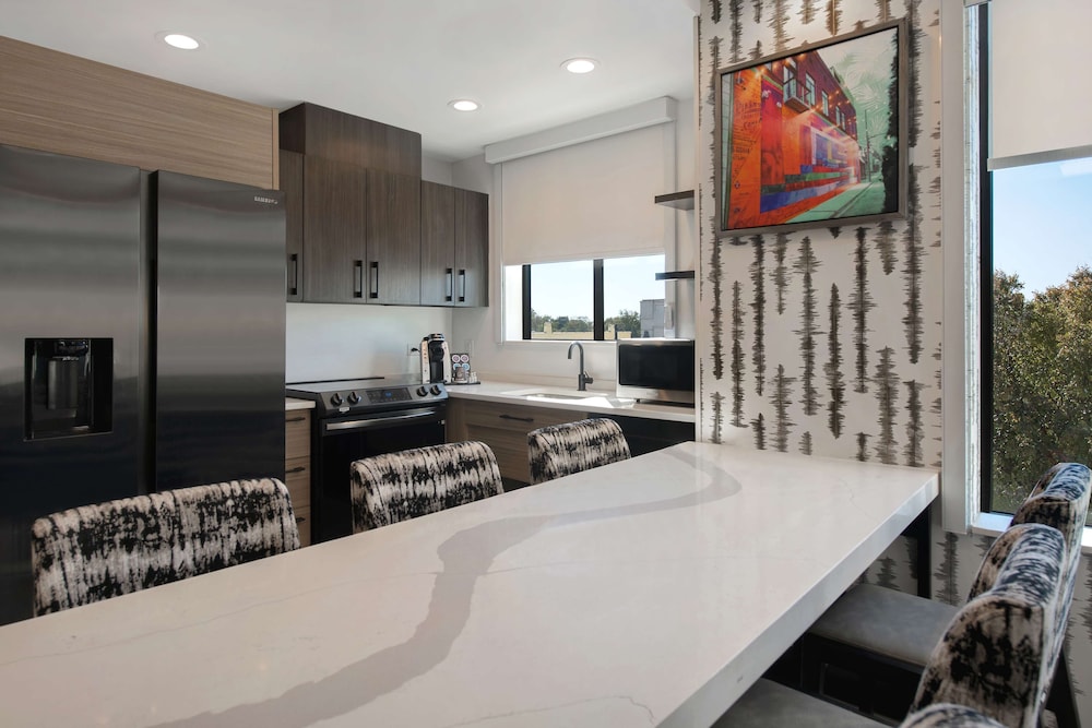Home2 Suites by Hilton Anderson Downtown - photo 30