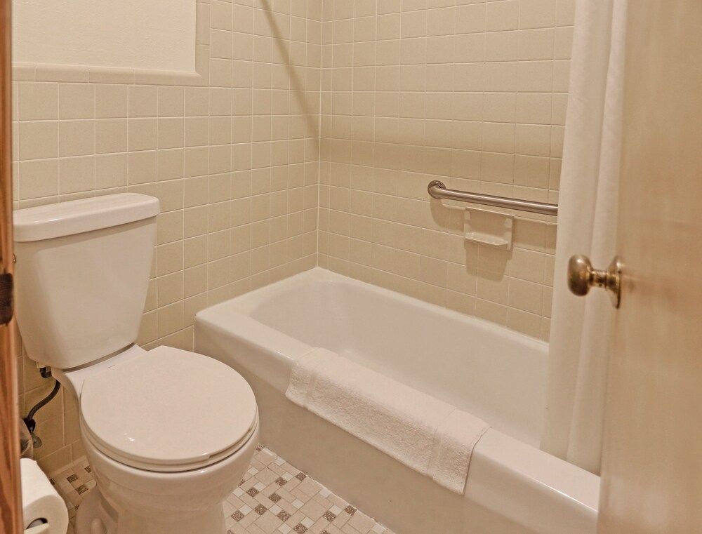 Cape Pines Motel — Buxton — photo 4