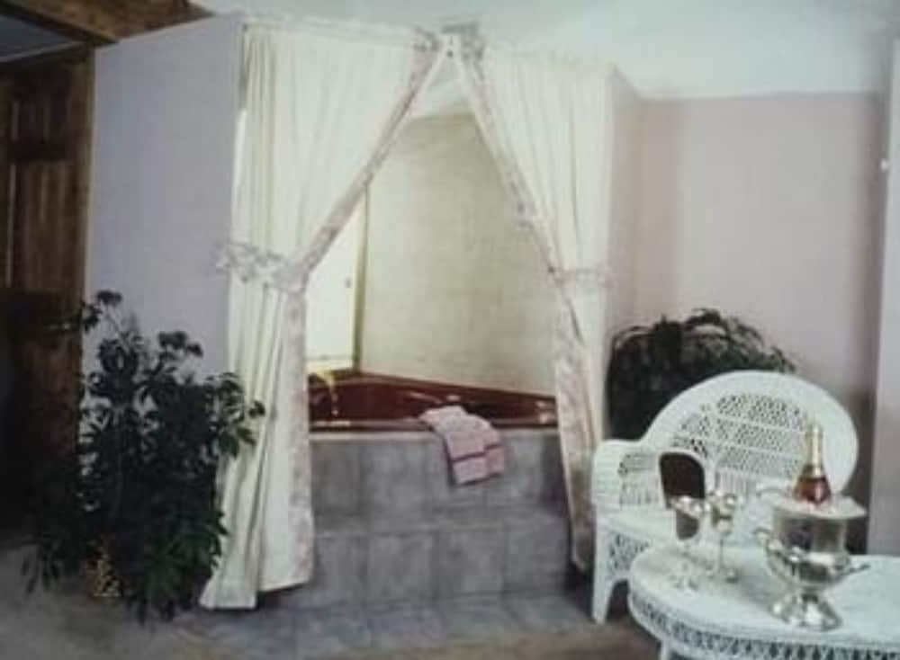 Sturbridge Country Inn - photo 37