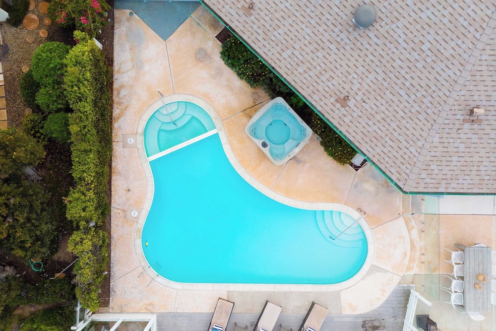 Vista by Avantstay Stunning Estate w Views of the Pacific Ocean Pool & Spa - photo 6