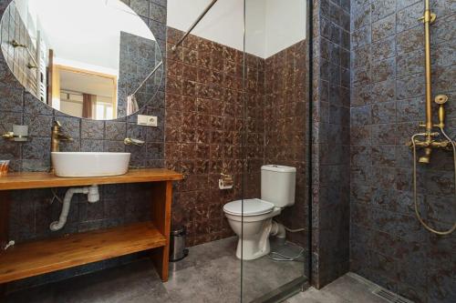 One bedroom apartment with Balcony near Fabrika