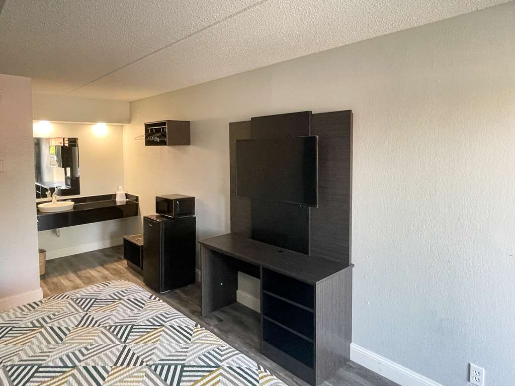 Motel 6 Memphis TN Downtown - photo 10