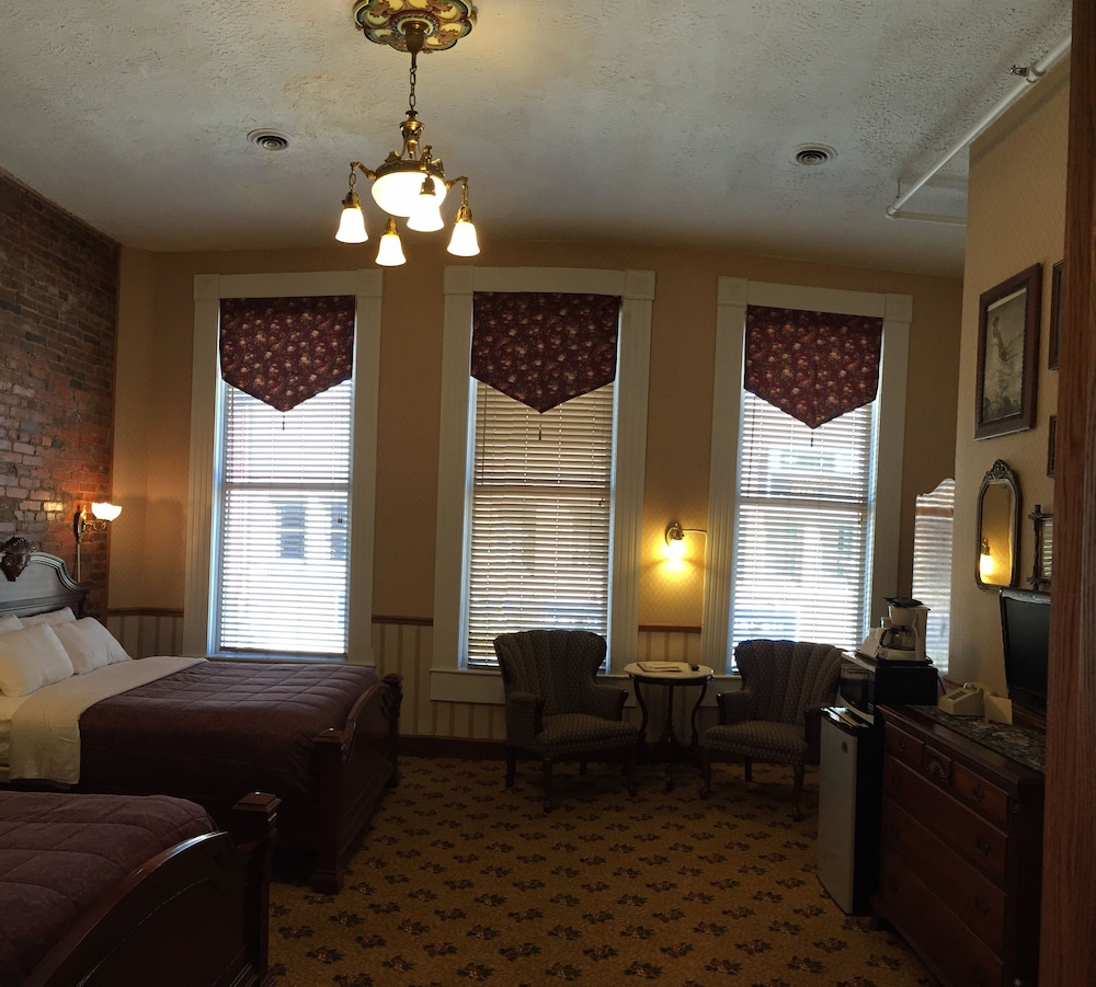 Hotel Millersburg - photo 8