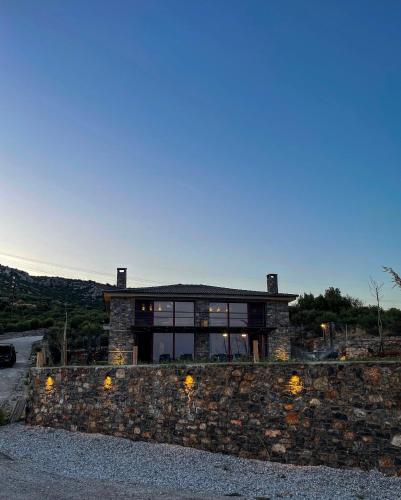 Modern Stone Villas with Swimming Pool — Aliveri — photo 2