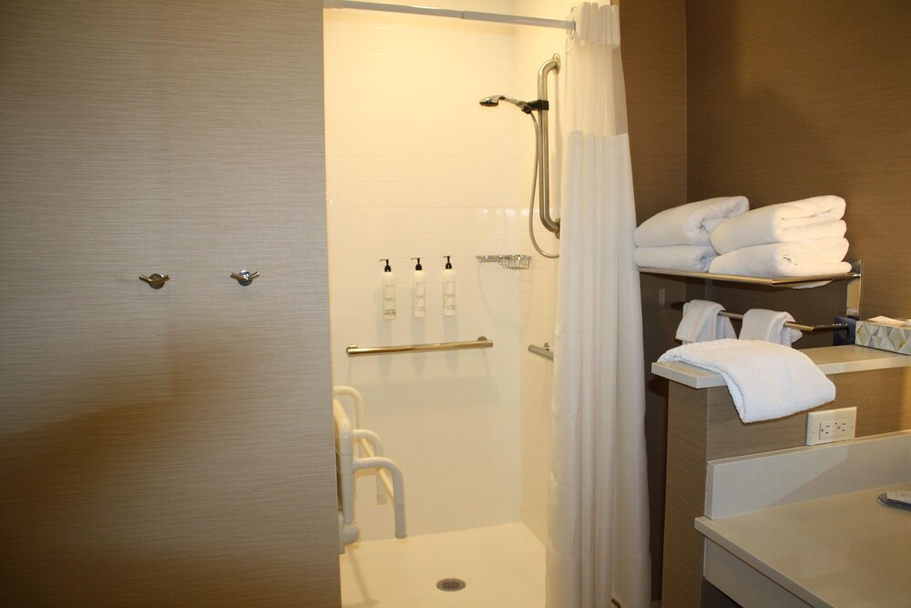 Fairfield Inn & Suites by Marriott Detroit Lakes - photo 41