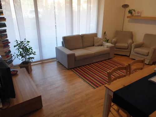 Confortevole bilocale a Basiglio Milano 3 — 4-Star Luxury Hotel in Basiglio, Italy