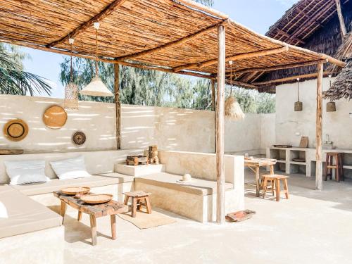 Villa Salama Vida Ocean View — 4-Star Luxury Hotel in Kiwengwa, Tanzania