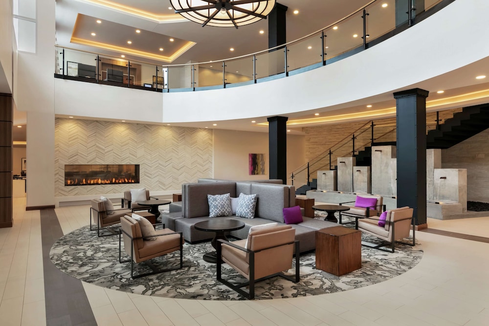 Embassy Suites by Hilton Berkeley Heights - photo 4