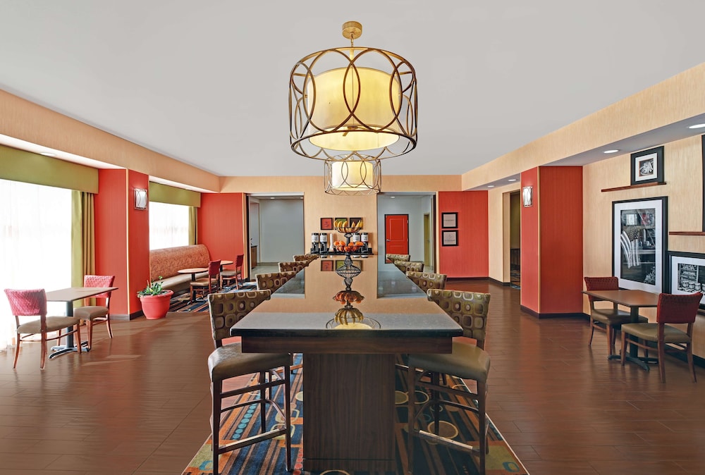 Hampton Inn Deming - photo 41