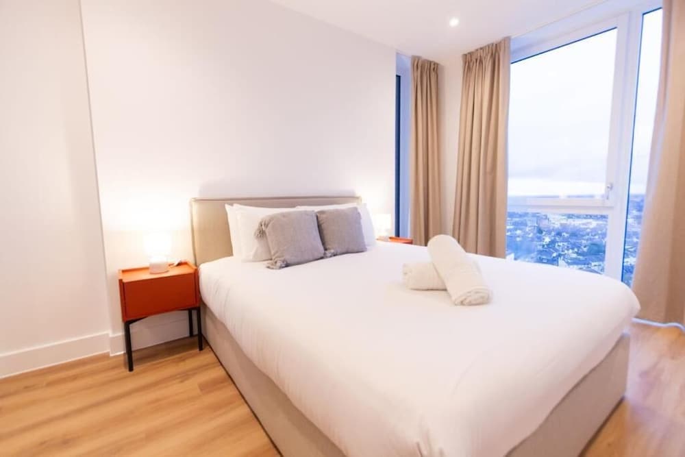 Downedge - carbon neutral hotel in Brading