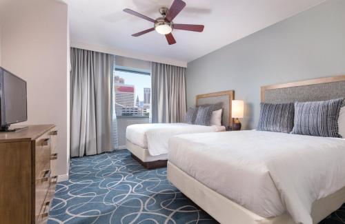 Beautiful Hotel in Desert Blue 2BD Deluxe near The Strip