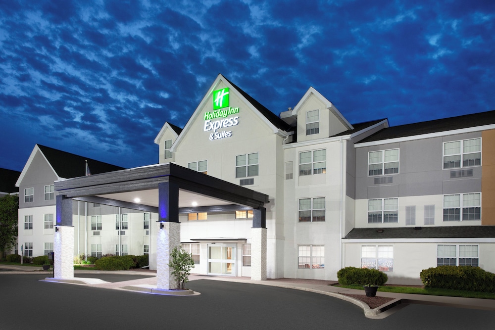 Holiday Inn Express & Suites Port Washington by IHG — hotel in Port Washington