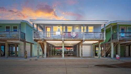 Amazing new 4 bed home at Ocean Village — 4-Star Luxury Hotel in Port Aransas, United States
