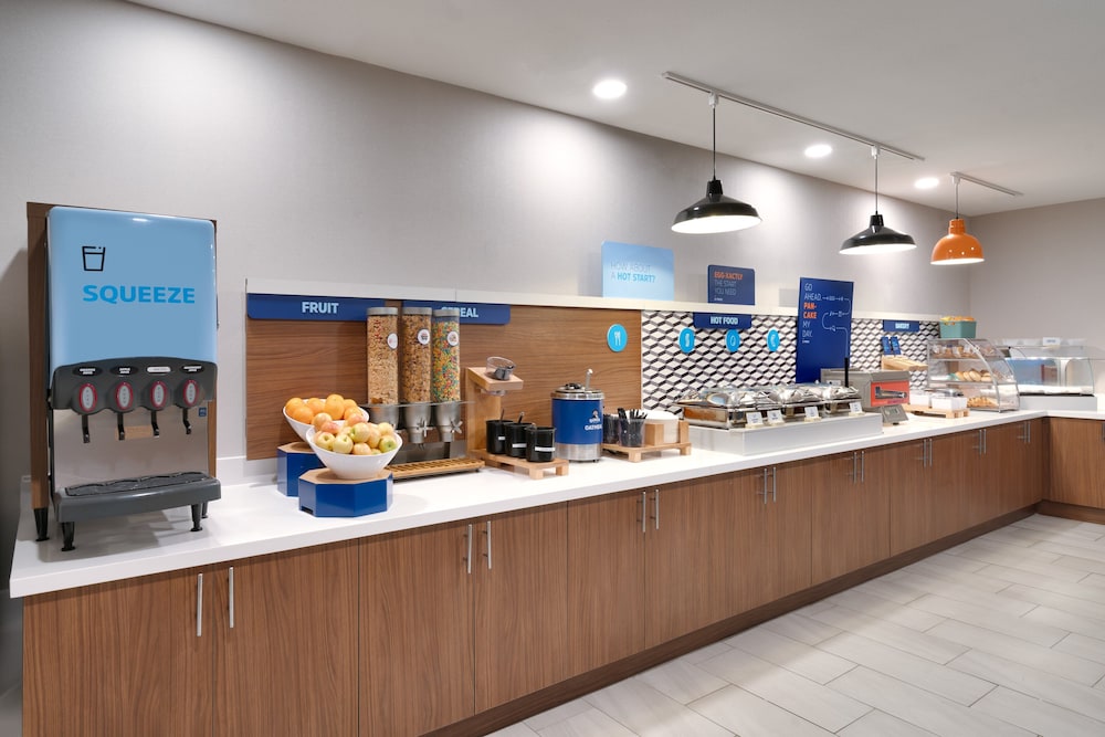 Holiday Inn Express Hotel & Suites Helena by IHG - photo 39
