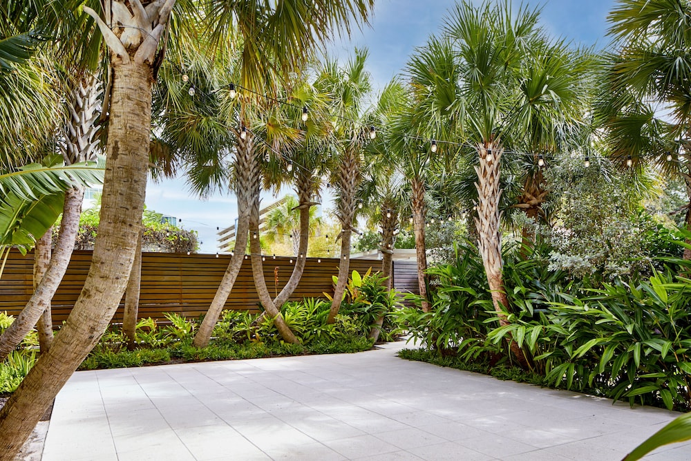 The Sarasota Modern a Tribute Portfolio Hotel - photo 98