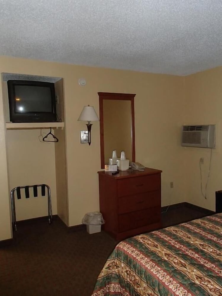 Royal Inn of New Orleans - photo 17
