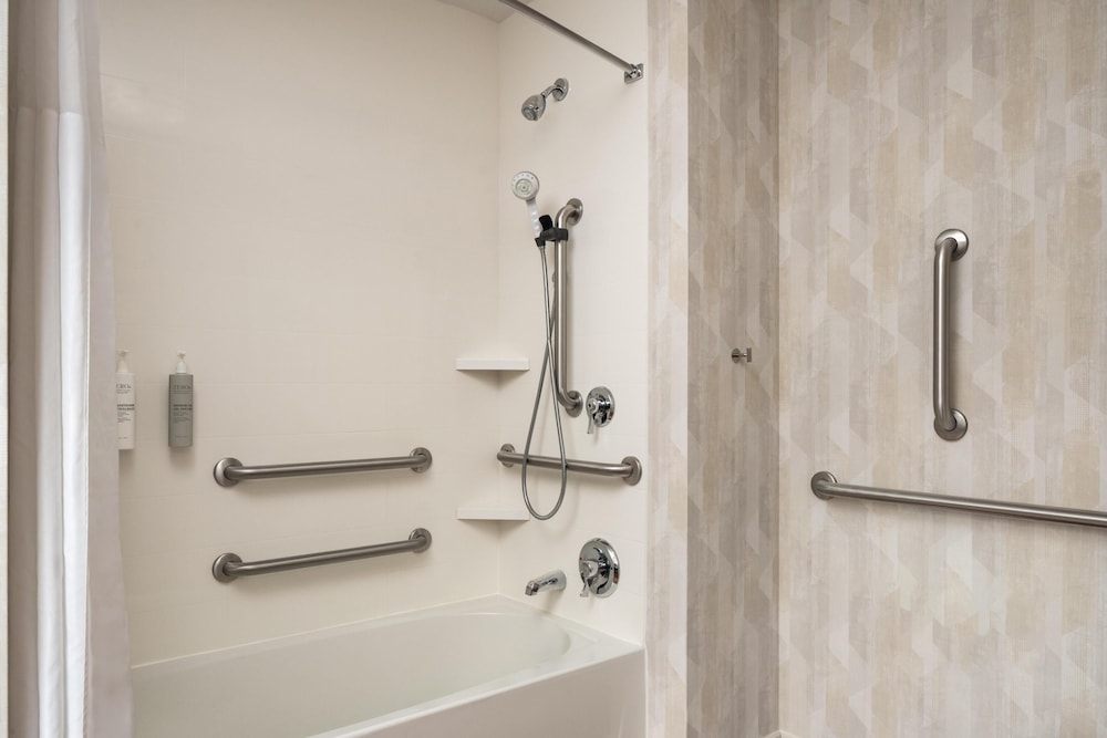 Hampton Inn & Suites Whitefish - photo 17